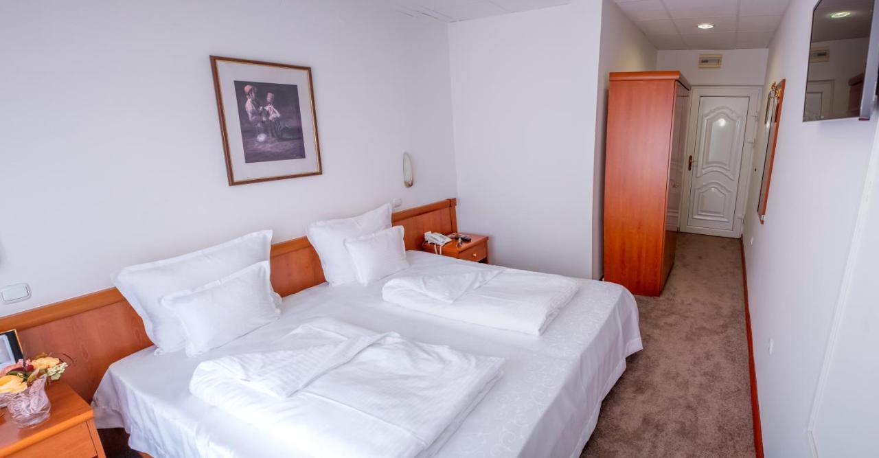 Hotel Integra Doboj Luaran gambar