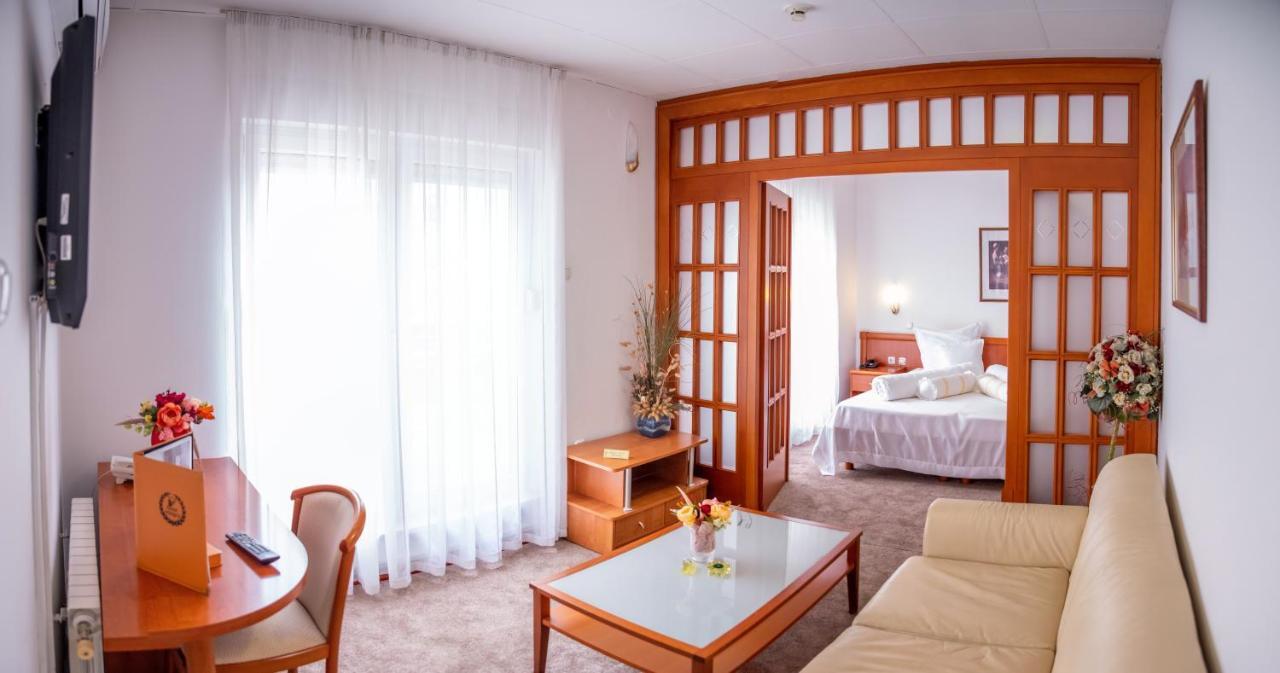 Hotel Integra Doboj Luaran gambar