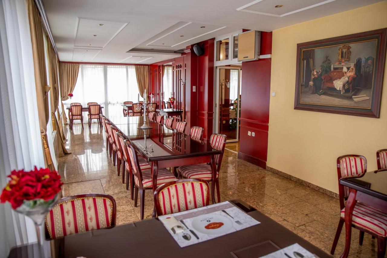 Hotel Integra Doboj Luaran gambar